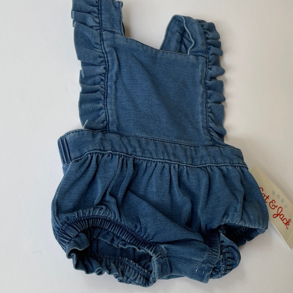 Cat & Jack Soft Denim Ruffle Romper (size NB) - Picture 3 of 3